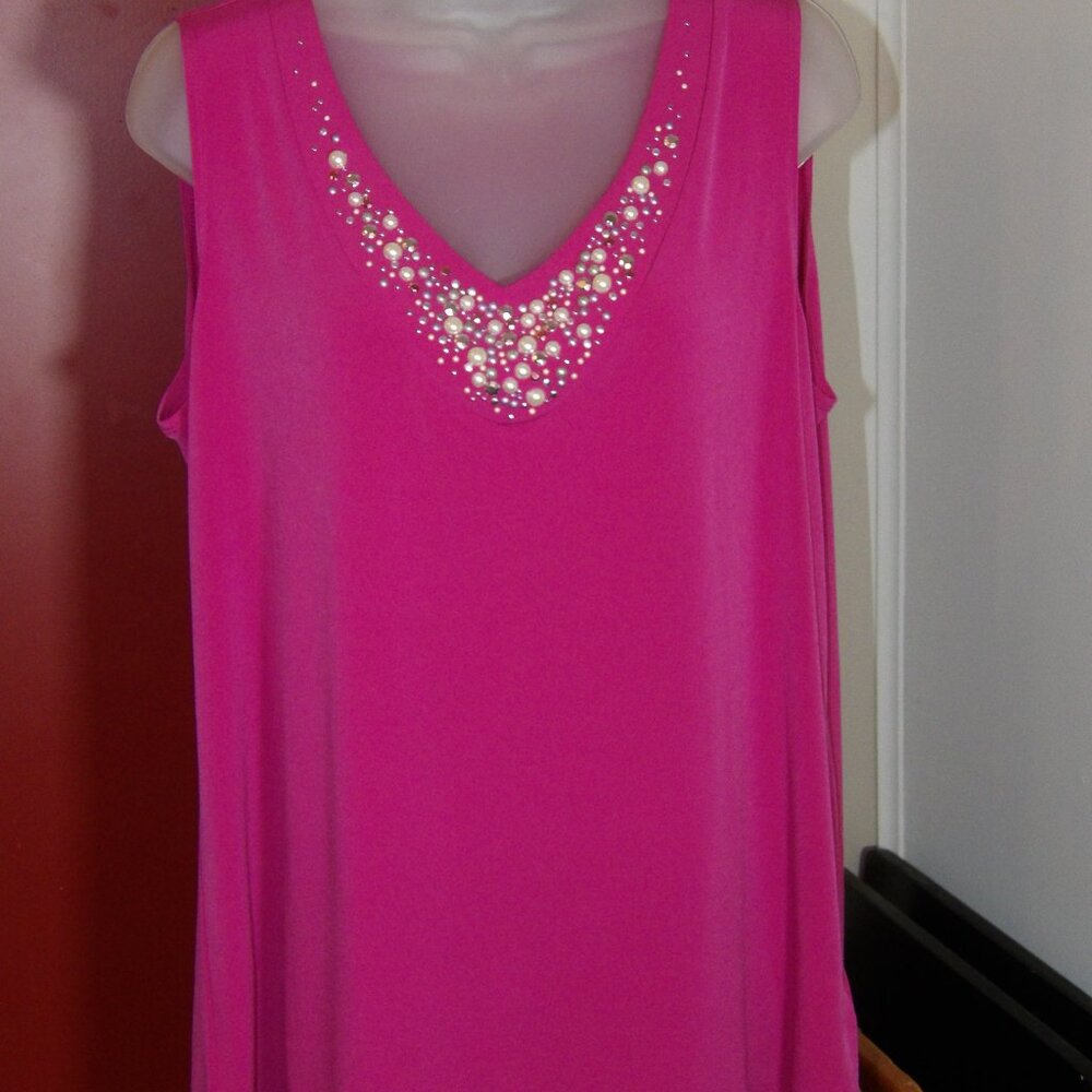 Susan Graver sleeveless top in Pink with Pearl & Sequins Size Large - Picture 3 of 5